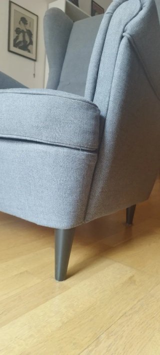 Sillón orejero Strandom Ikea gris oscuro