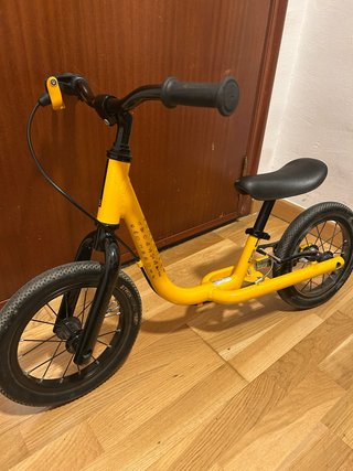 Bicicleta de equilibrio infantil BTWIN amarilla