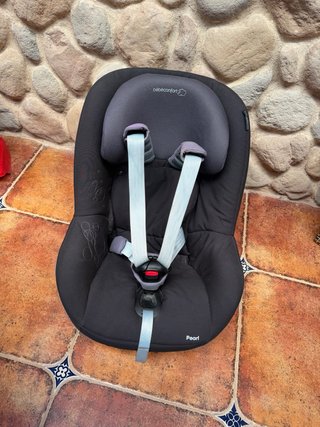 Silla de coche Bébé Confort Pearl y funda maxocosi