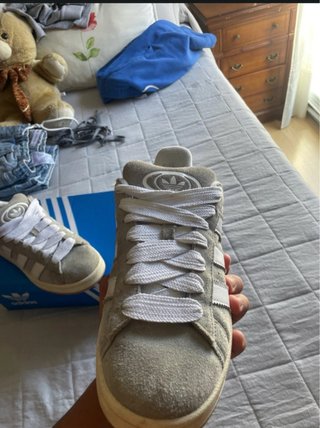 Zapatillas Adidas Campus Grises y Blancas