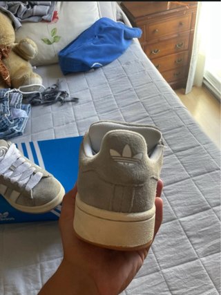Zapatillas Adidas Campus Grises y Blancas