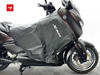 YAMAHA X-MAX 300 TECH MAX + 2025 2232 kms.