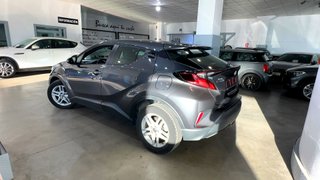 Toyota C-HR 1.8 125H Active (2022)