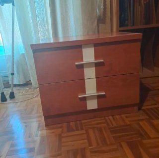 Mesita de Noche de Madera