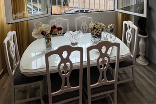 Mesa de salón de madera maciza