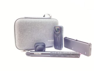 camara ultracompacta insta360 x5