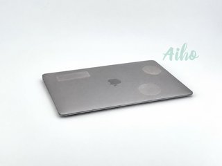 MacBook Air 13" (2020) Intel Core i3 1.1GHz 2 núcleos - SSD 256GB - RAM 8GB con marcas de pegatinas