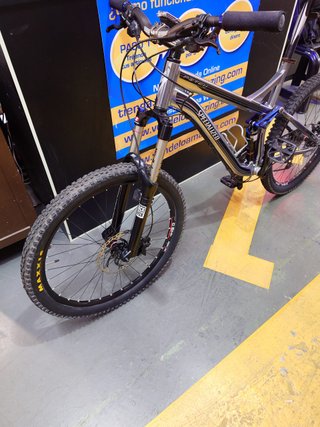 Bicicleta de montaña Specialized Pitch Pro.