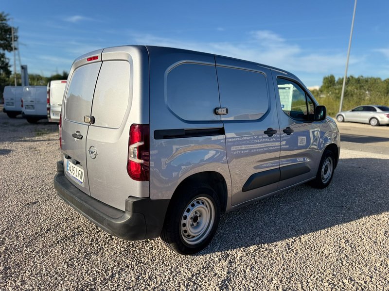 Opel Combo 2020, foto 12