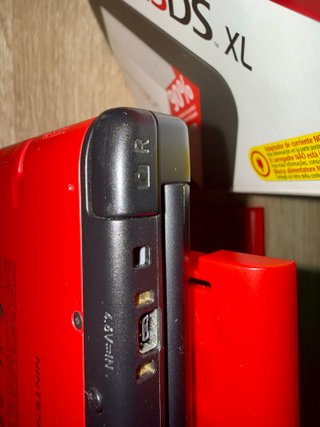 Nintendo 3DS XL Roja y Negra