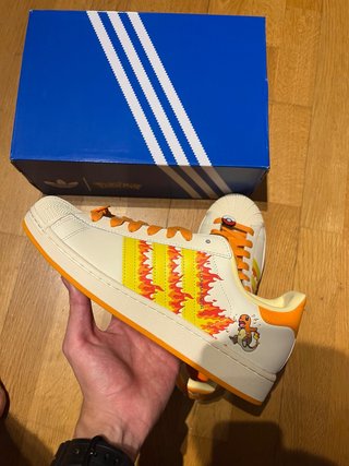 Adidas Superstar Charmander Pokémon