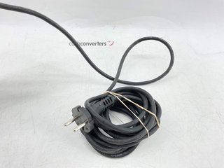 fresadora makita rt0702c