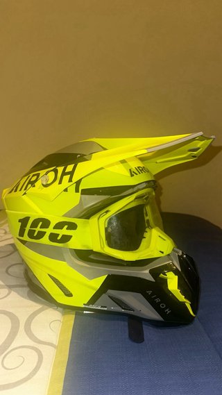 Casco Airoh Twist 3 King Motocross