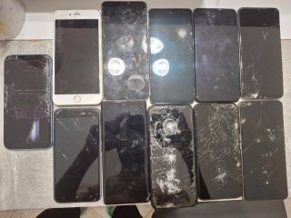 Lotto 11 Smartphone per pezzi di ricambio