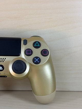 Mando PS4 Sony Dorado