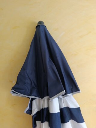 Sombrilla/parasol grande azul y blanco