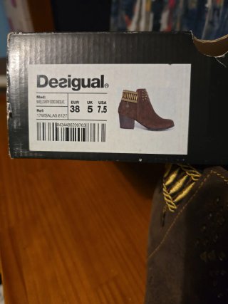 Botines de ante Desigual