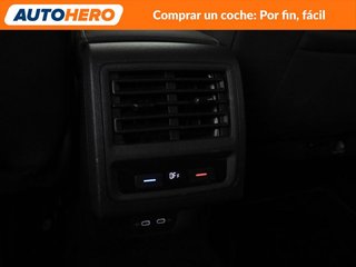 Volkswagen Golf 1.5 eTSI MHEV Style