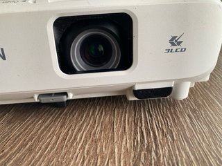 Proyector Epson EB-W06