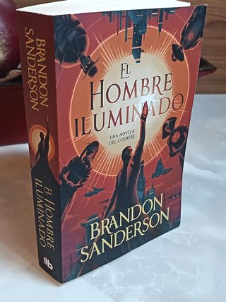 El Hombre Iluminado: Una novela del Cosmere