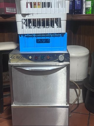 Lavavasos industrial LC 1500 con 3 cestas de 40 cm