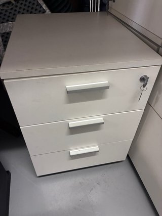 Cajoneras de oficina con ruedas
