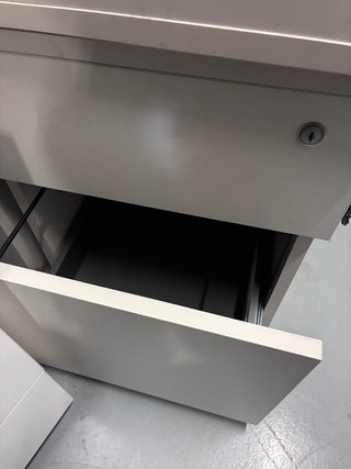 Cajoneras de oficina con ruedas