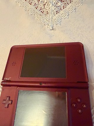 Nintendo DSi XL Rosso non funzionante