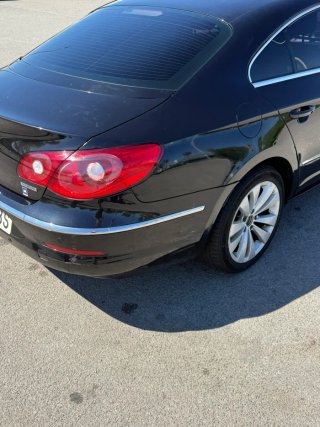 Volkswagen Passat CC 2011