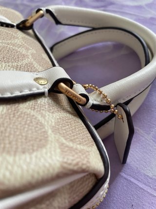 Coach Rowan Mini Crema