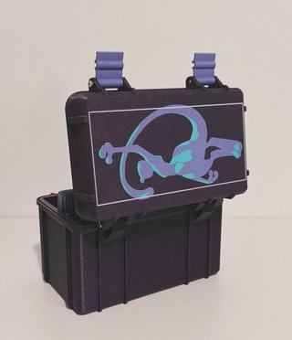 Caja Top Loader Pokémon Mewtwo | 3D