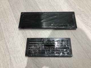 Set de 2 Rejillas de Ventilación Negras