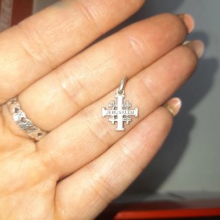 Colgante de plata,Cruz de Jerusalén