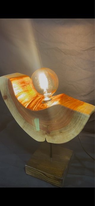 Lámpara de mesa madera