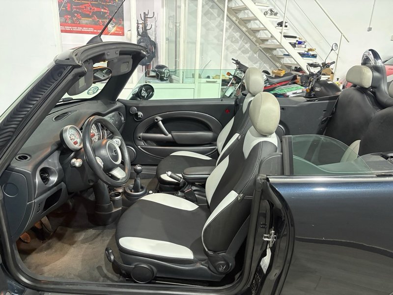 MINI Cabrio 2007, foto 11