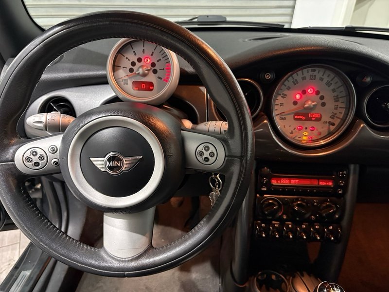 MINI Cabrio 2007, foto 15