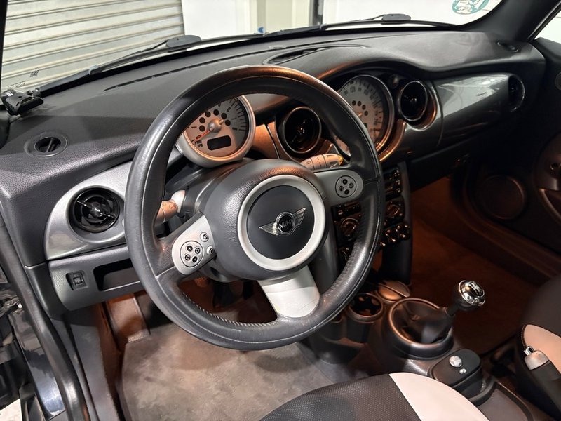 MINI Cabrio 2007, foto 20