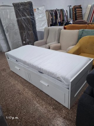 Diván IKEA BRIMNES con 2 colchones y 2 cajones