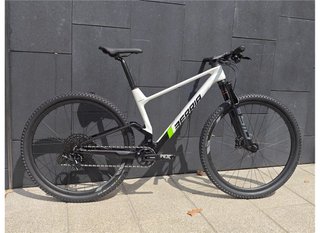 Bicicleta MTB Berria Mako Basati Carbono Talla M