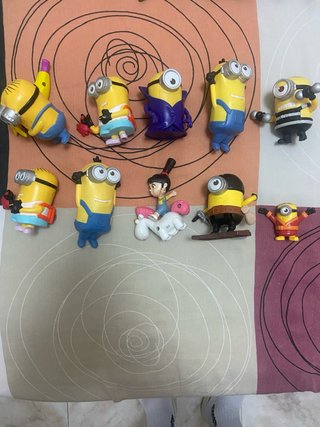 Muñecos Minions Burger King