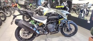Benelli TRK 902 X