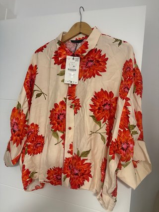 Blusa Zara Estampada Talla L