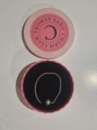 Pulsera Thomas Sabo en su caja