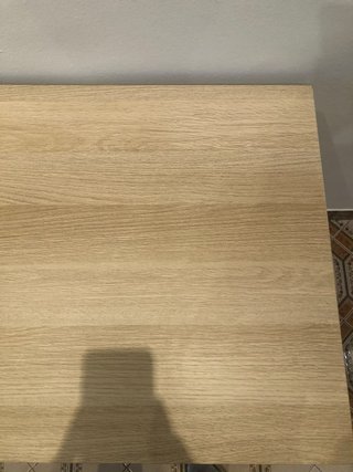 Mesa de escritorio con ruedas