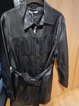 Sobrecamisa Larga de Polipiel con Flecos