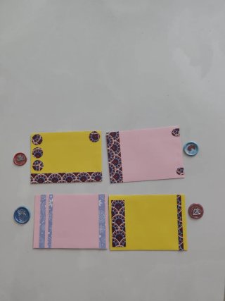 Set di 4 buste decorate con sigilli in ceralacca