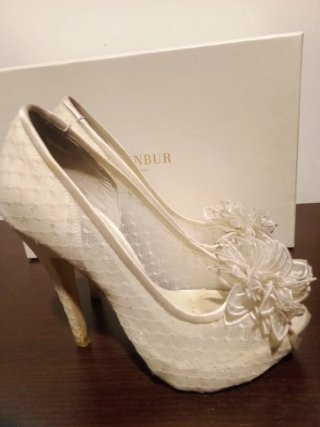 Zapatos de Novia Menbur
