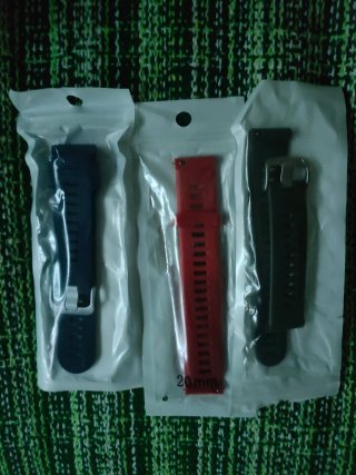 Garmin Forerunner 245 con 3 correas
