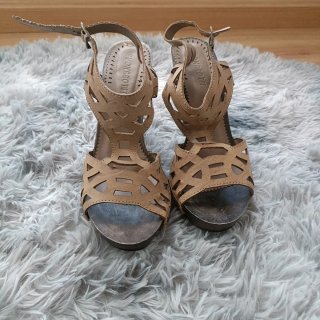 Sandalias de tacón  marrones