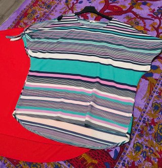 LOTE 2 BLUSAS 7€